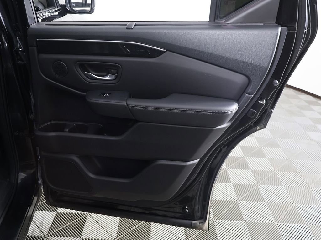 Used 2023 Honda Pilot Touring image 29