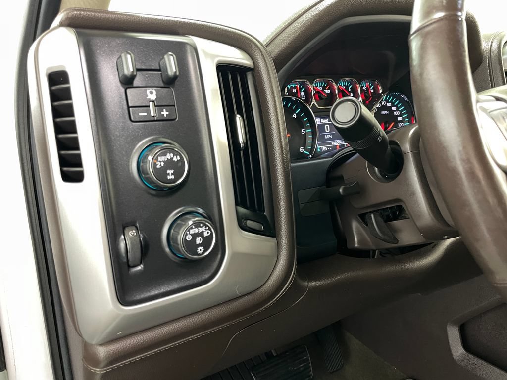 Used 2017 GMC Sierra 1500 SLT AWD/4WD image 29