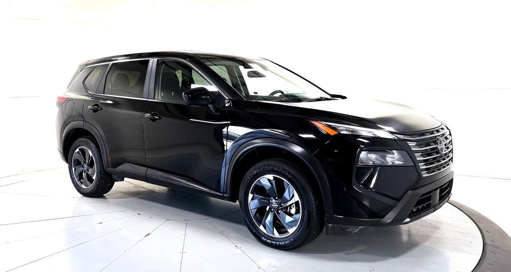 Used 2025 Nissan Rogue SV FWD image 1