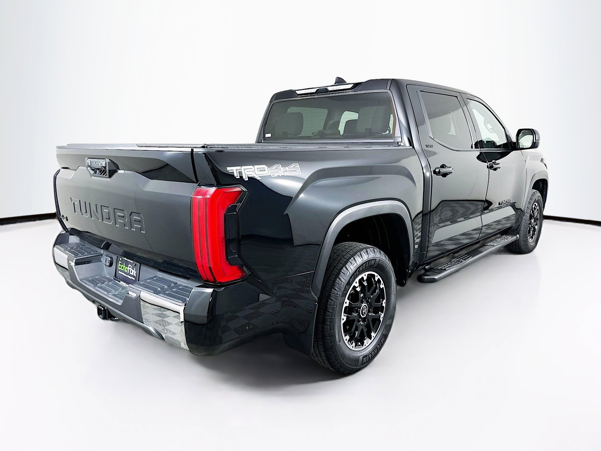 Used 2022 Toyota Tundra SR5 w/ TRD Off-Road Package image 9
