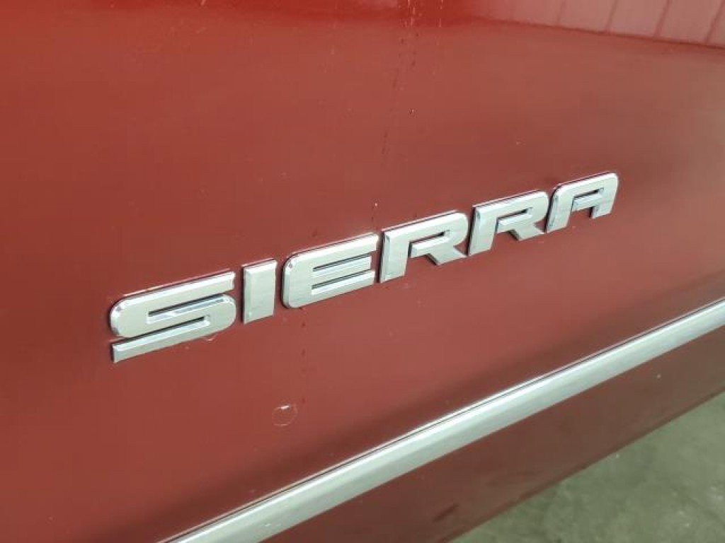 Used 2017 GMC Sierra 1500 SLT w/ SLT Premium Package AWD/4WD image 6
