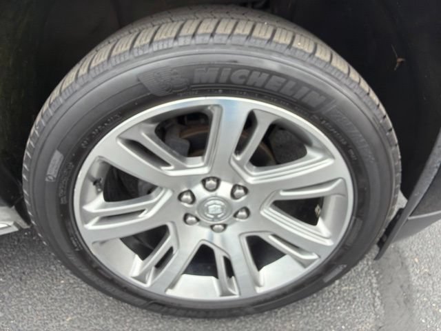 Used 2015 Cadillac Escalade Premium AWD/4WD image 28