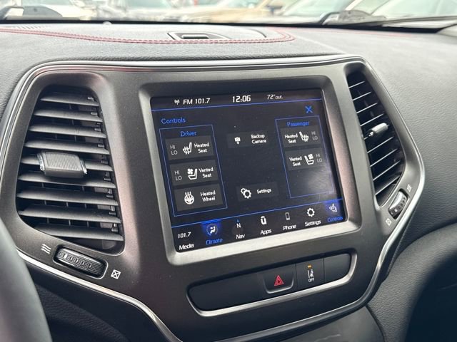 Used 2022 Jeep Cherokee Trailhawk w/ Sound & Nav Group image 23