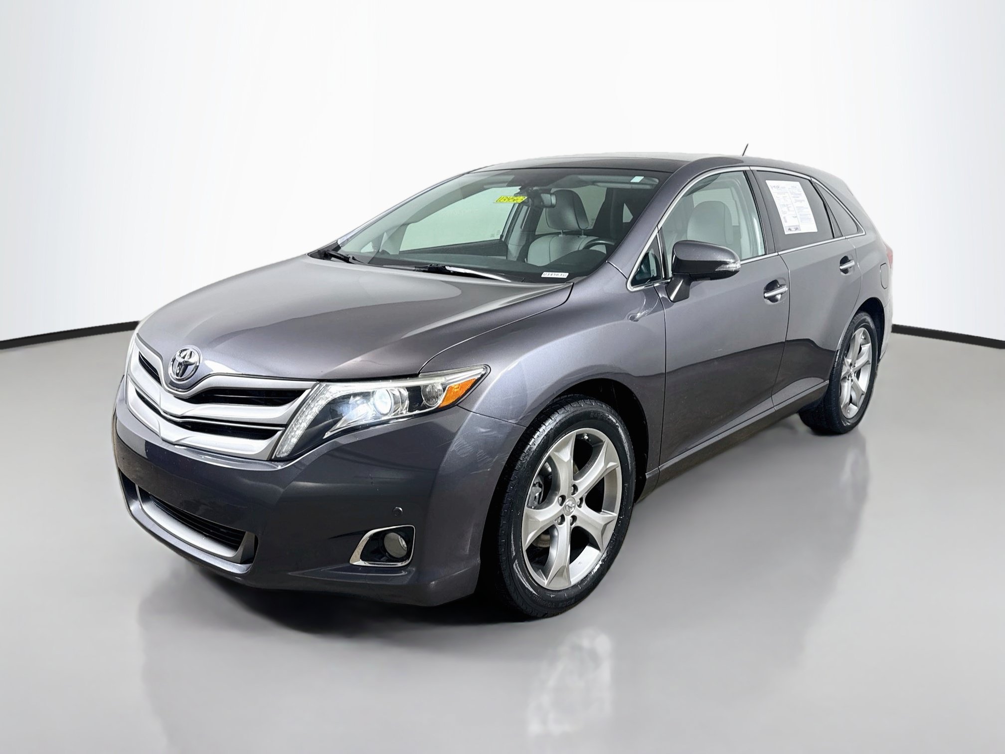 Used 2014 Toyota Venza Limited w/ Tow Prep Package AWD/4WD image 3