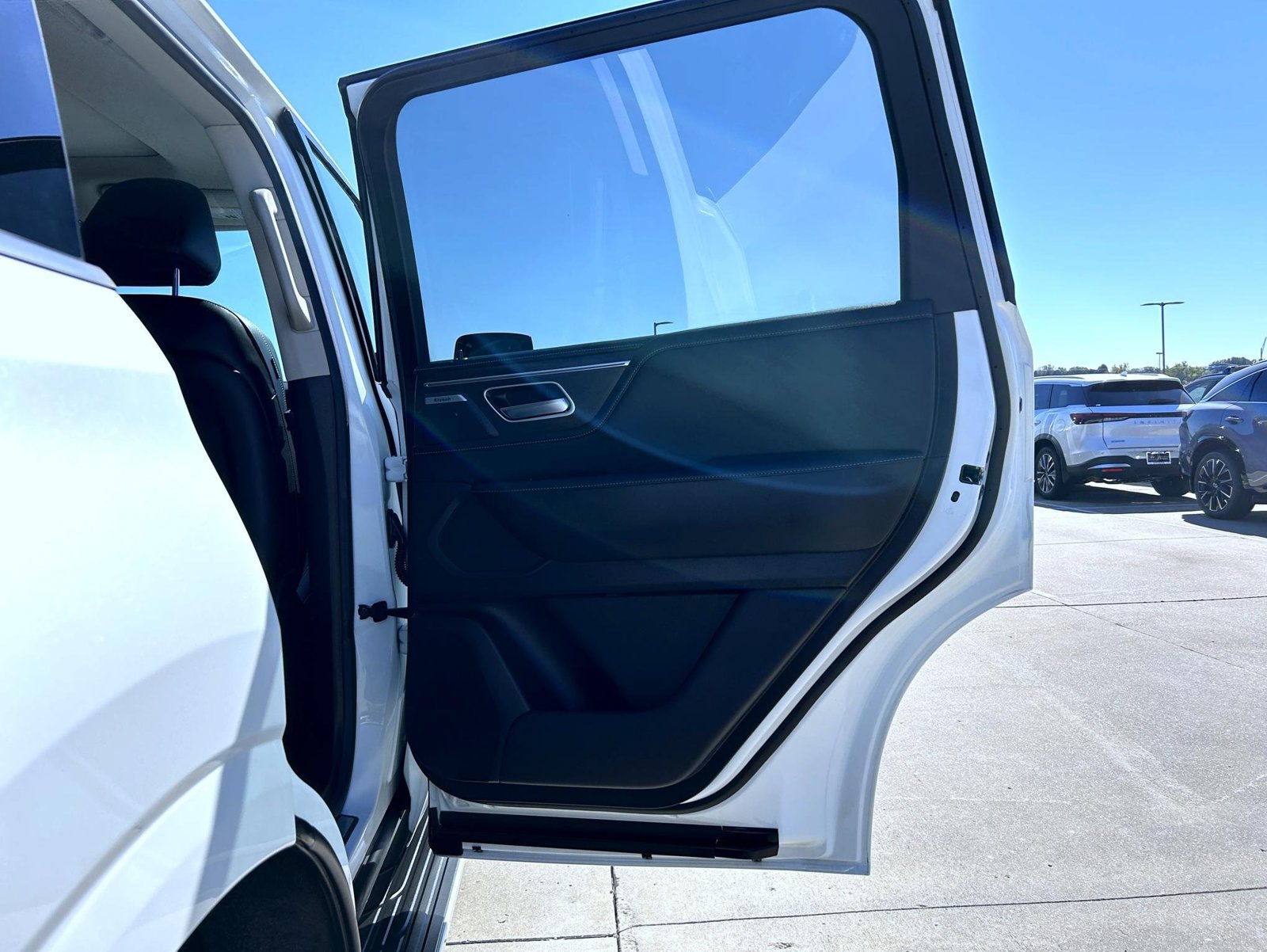 Used 2026 INFINITI QX80 Pure AWD/4WD image 17