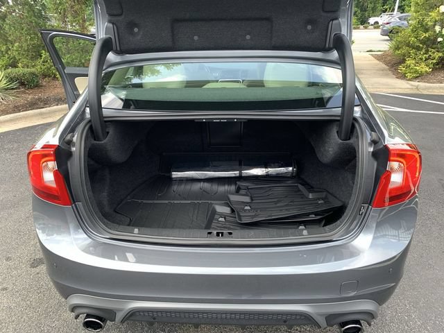 Used 2018 Volvo S60 T5 Dynamic w/ Vision Package FWD image 33
