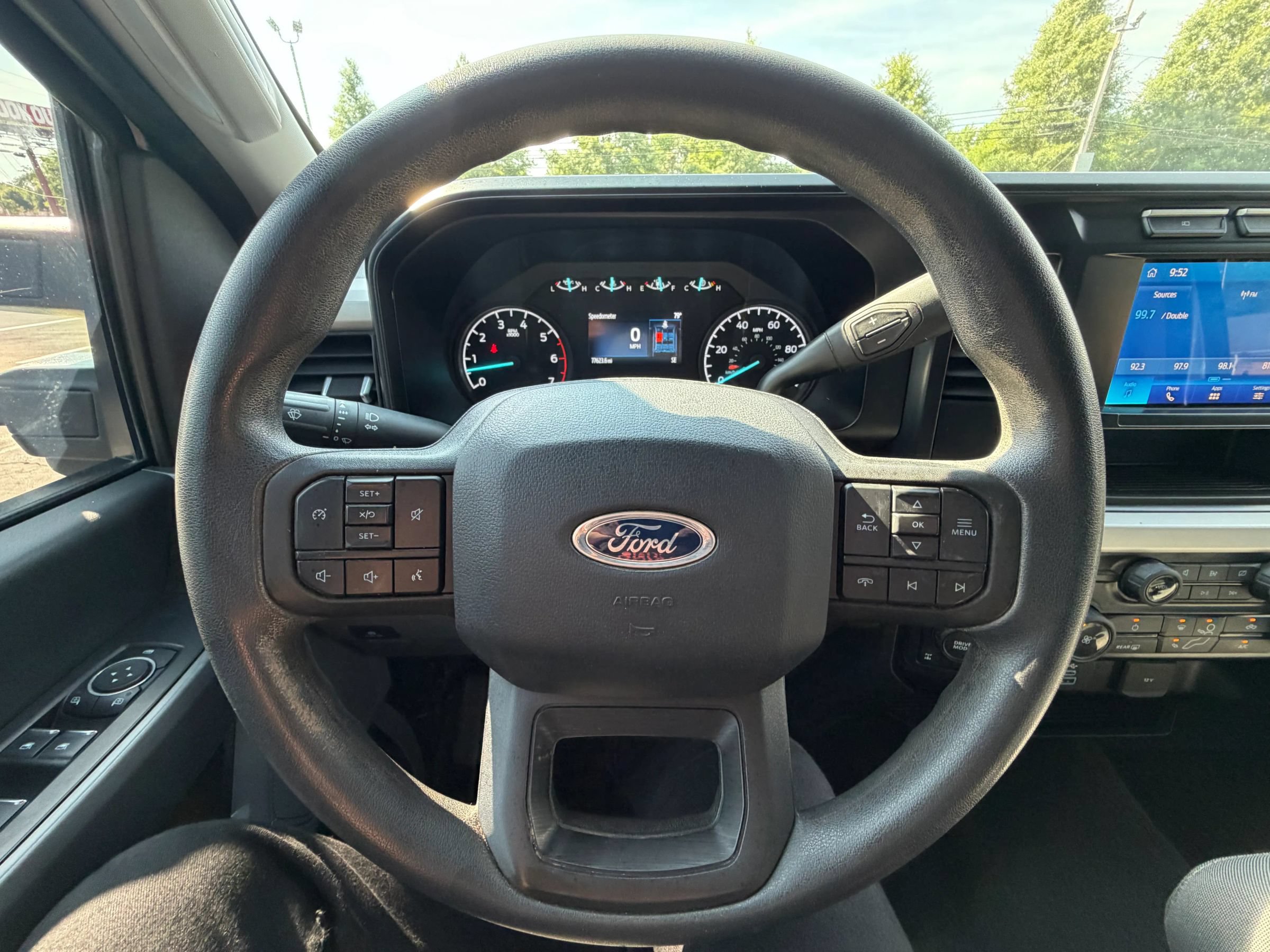 Used 2023 Ford F250 XL w/ STX Appearance Package AWD/4WD image 29
