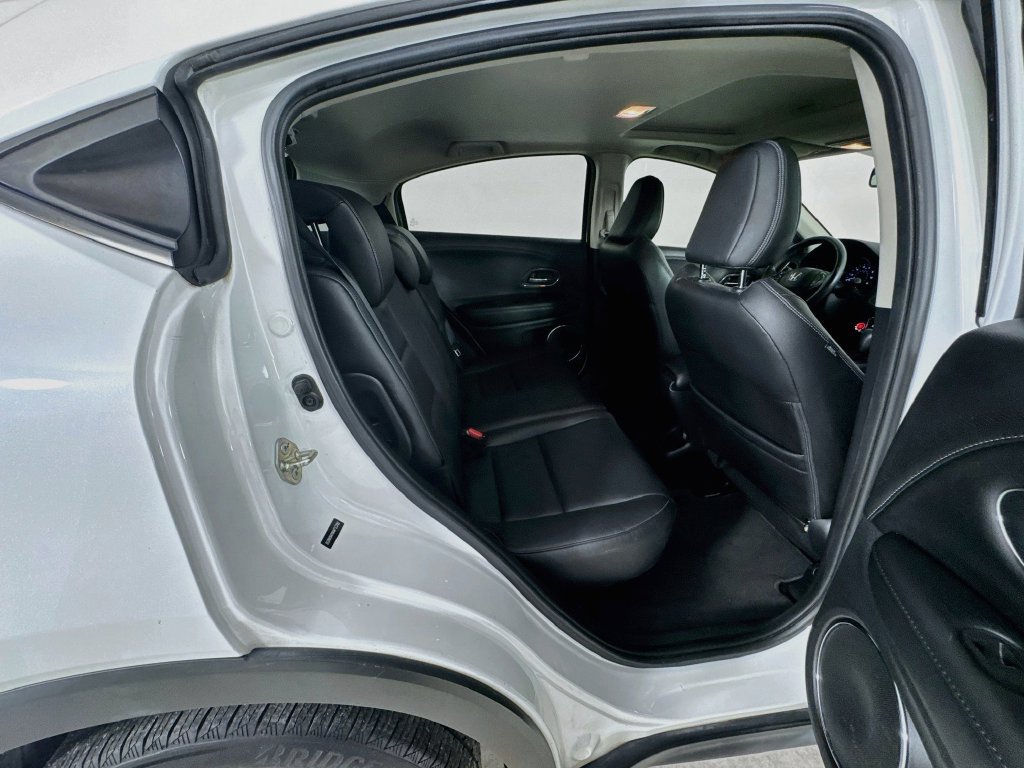 Used 2019 Honda HR-V EX-L image 36