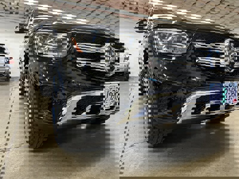 Used 2021 Mercedes-Benz GLC 300 4MATIC image 39