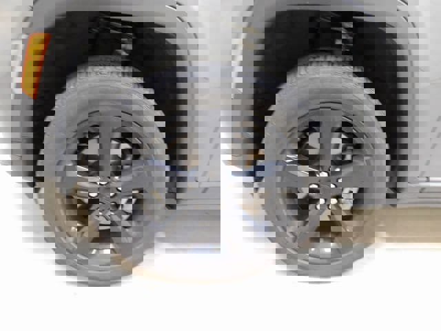 Used 2022 Jeep Grand Cherokee L Laredo image 12