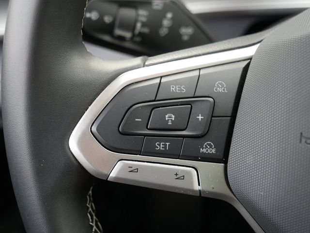 Certified 2026 Volkswagen Tiguan SE AWD/4WD image 25