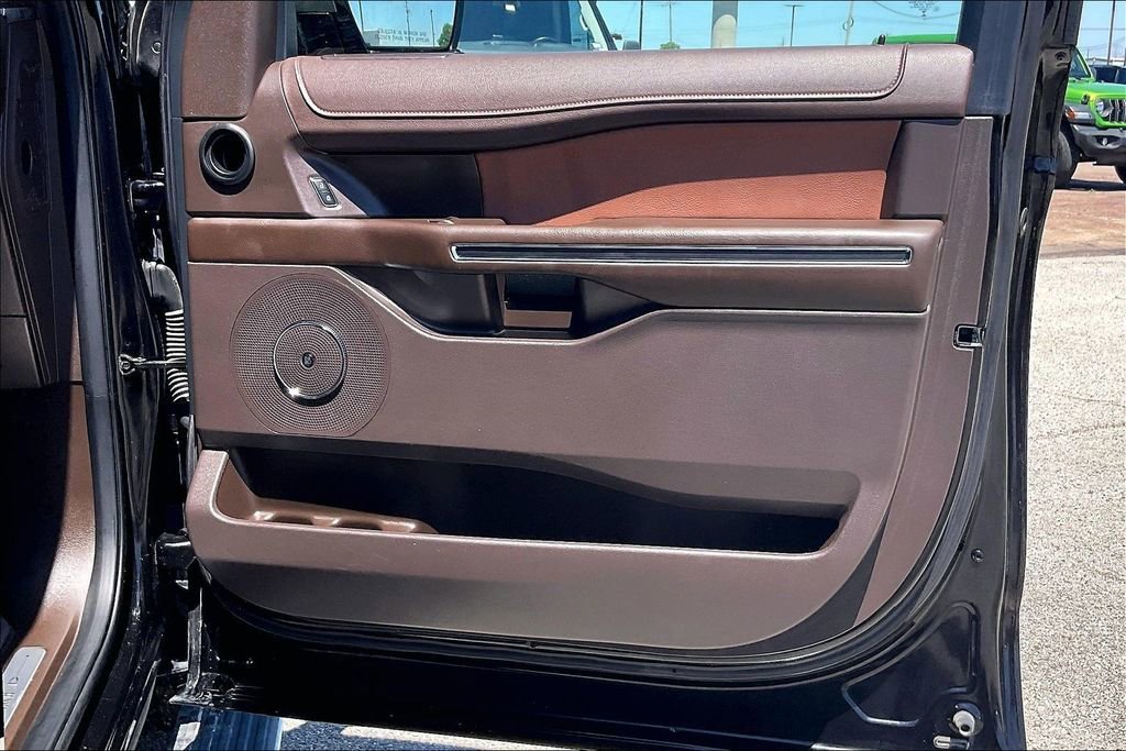 Used 2023 Ford Expedition Max King Ranch AWD/4WD image 29