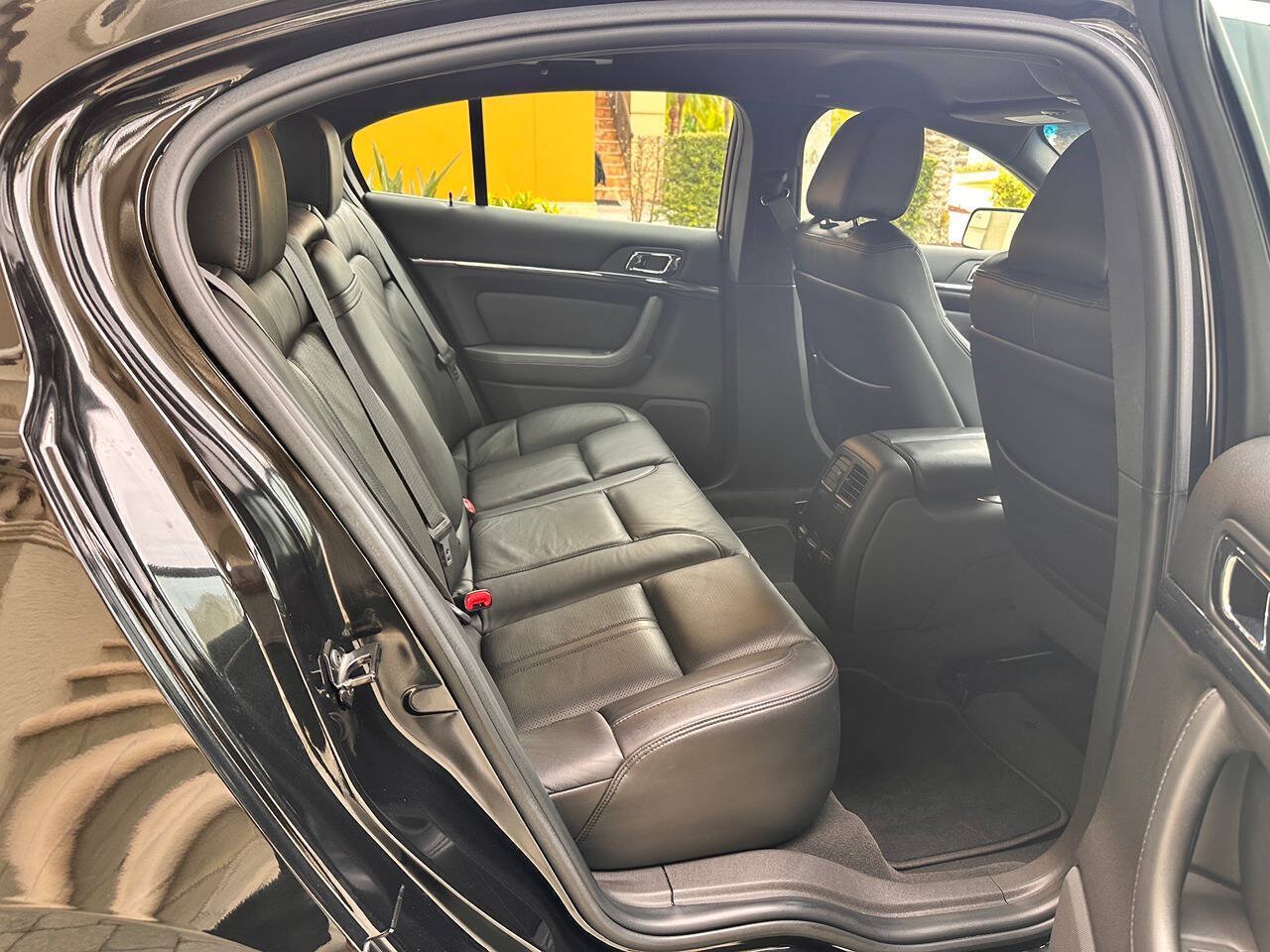 Used 2009 Lincoln MKS FWD image 24