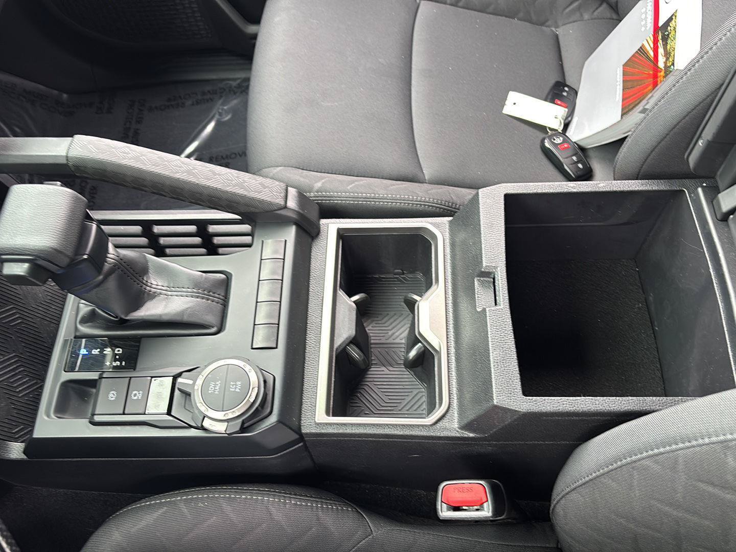 Used 2024 Toyota Tacoma SR5 AWD/4WD image 36