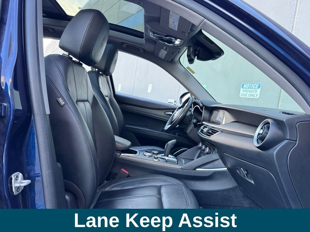 Used 2021 Alfa Romeo Stelvio Ti w/ Nero Edizione image 24