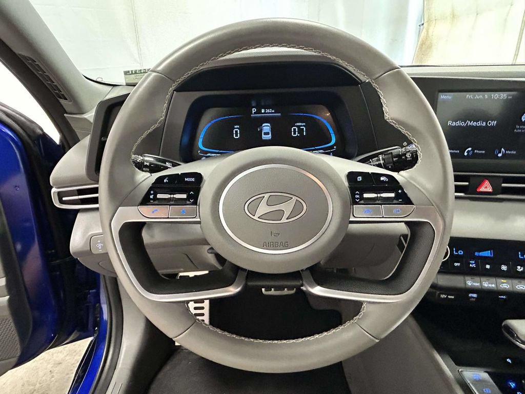 Certified 2025 Hyundai Elantra Sport FWD image 21