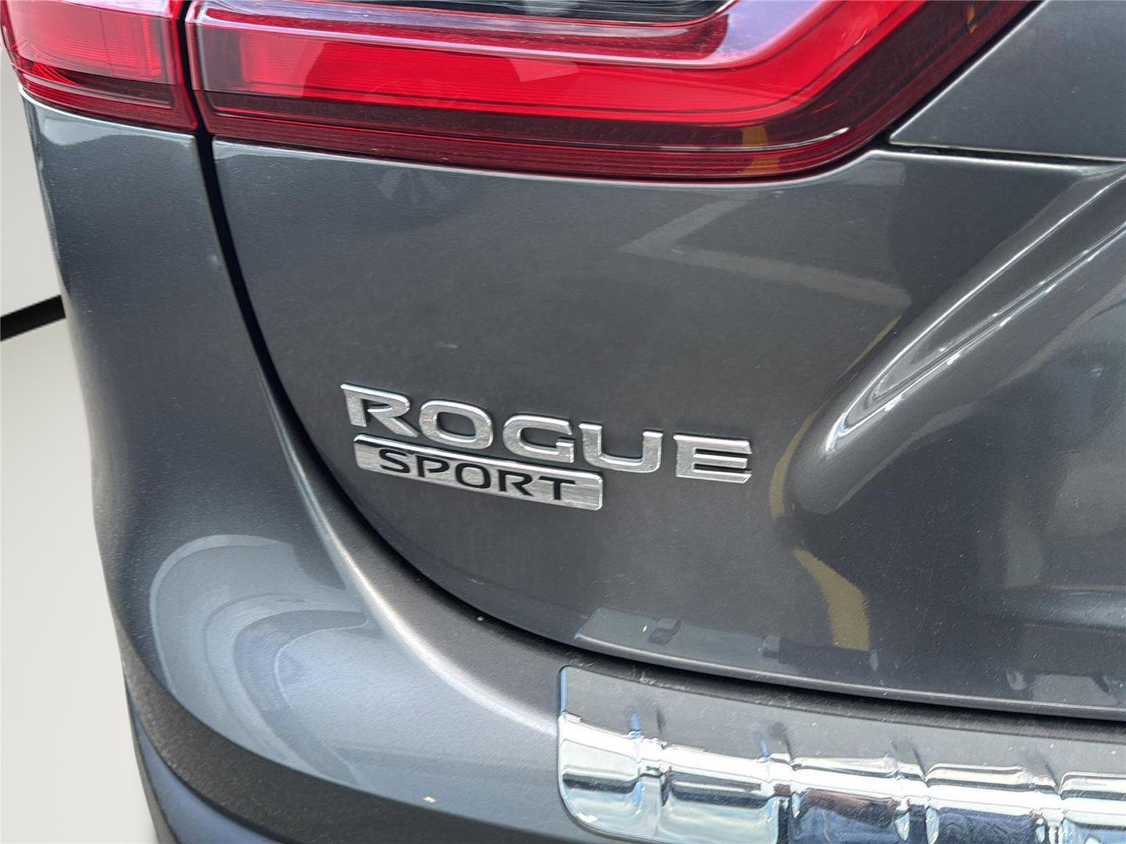 Used 2022 Nissan Rogue Sport SV w/ Technology Package AWD/4WD image 27