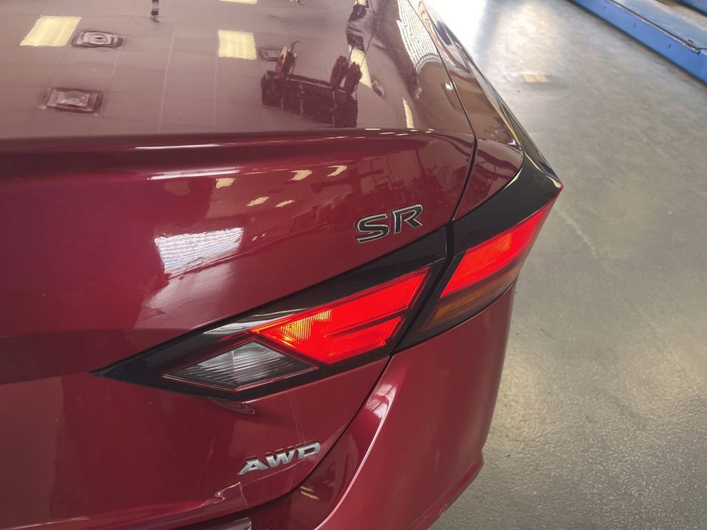 Used 2022 Nissan Altima 2.5 SR AWD/4WD image 12