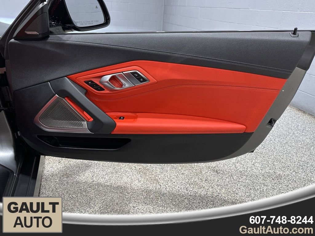 Certified 2023 BMW Z4 M40i w/ Premium Package image 15