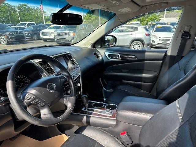 Used 2014 Nissan Pathfinder Platinum w/ Platinum Premium Package AWD/4WD image 10