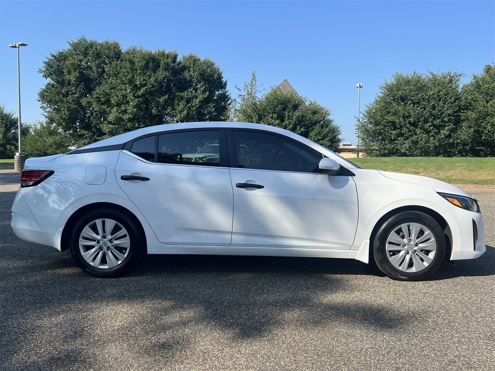 Certified 2025 Nissan Sentra S FWD image 24