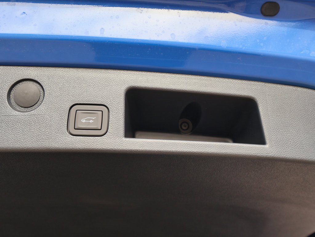 New 2026 GMC Terrain Elevation w/ Elevation Premium Package image 7