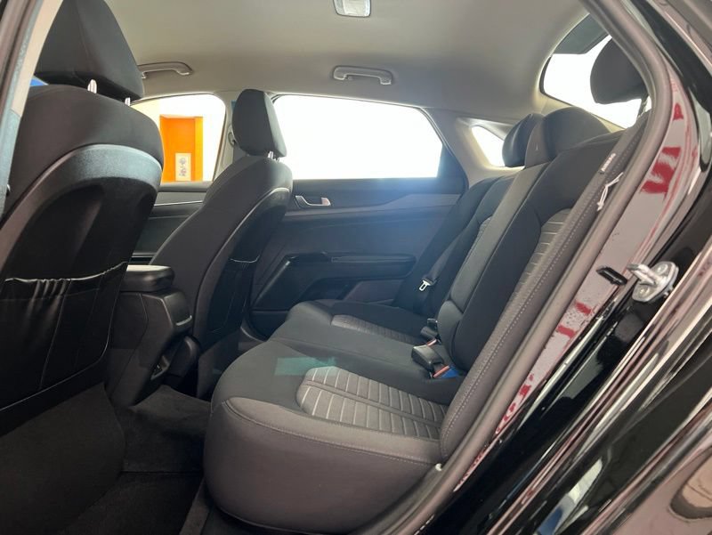 New 2026 Kia K5 LXS FWD image 15