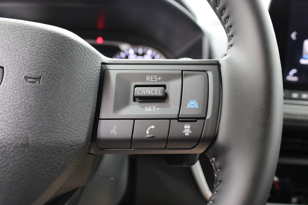 Used 2026 Nissan Rogue SV FWD image 25