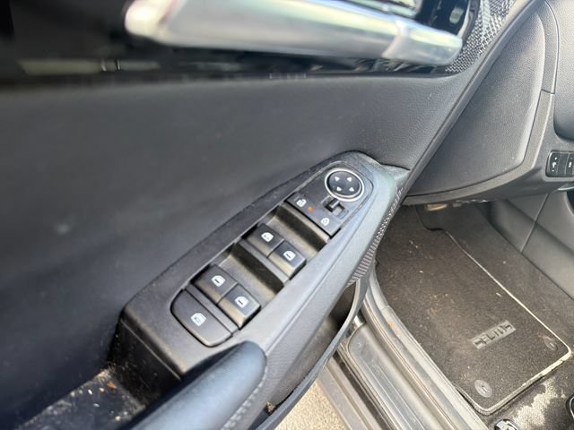 Used 2024 Kia Seltos S AWD/4WD image 12