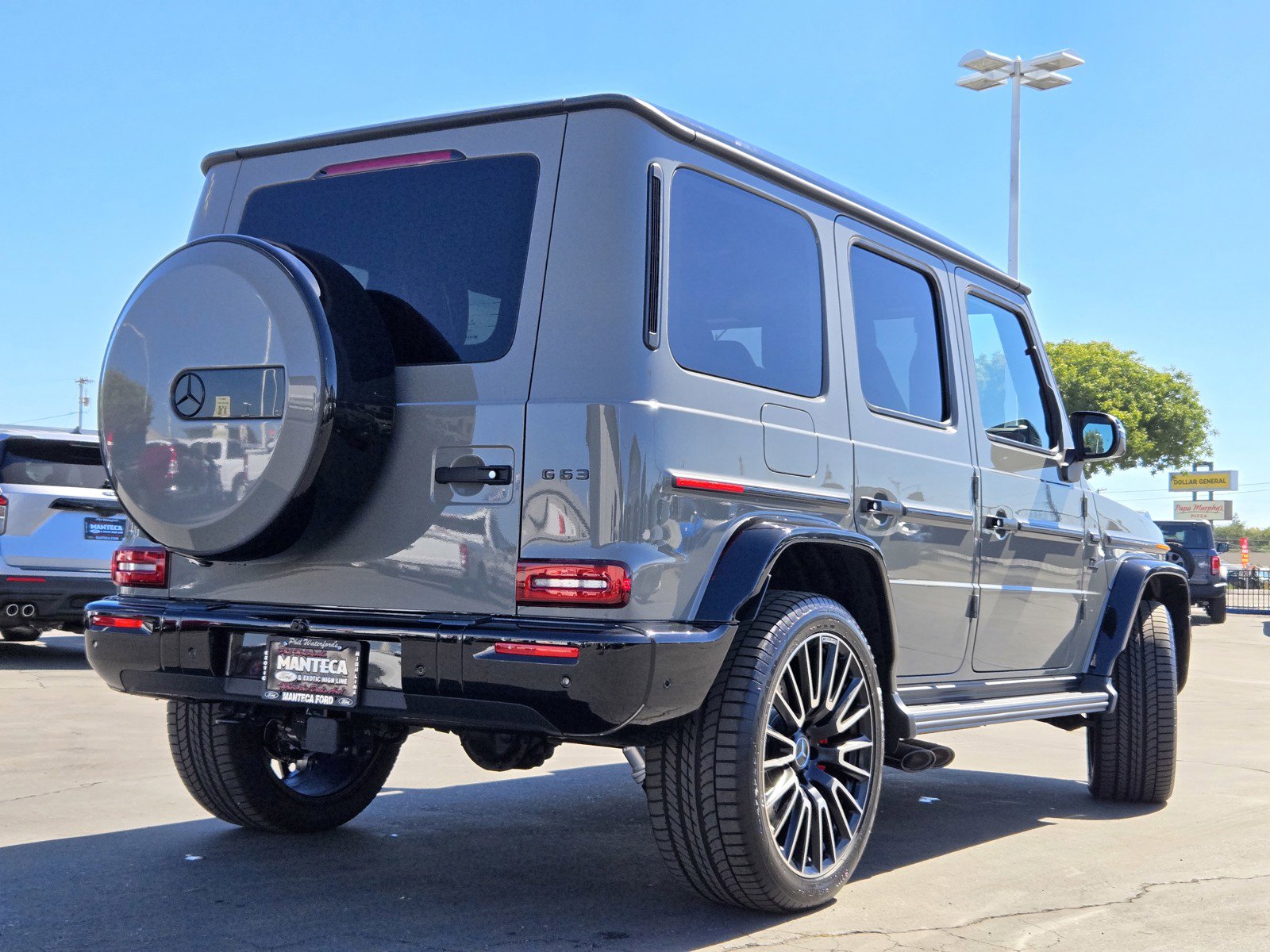 Used 2025 Mercedes-Benz G 63 AMG 4MATIC image 4