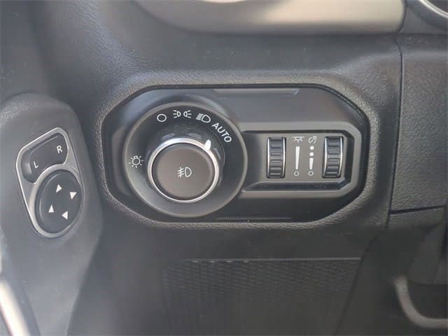 Used 2019 Jeep Wrangler Unlimited Sport S image 15