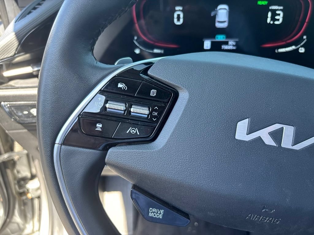 Used 2023 Kia Niro EX FWD image 20