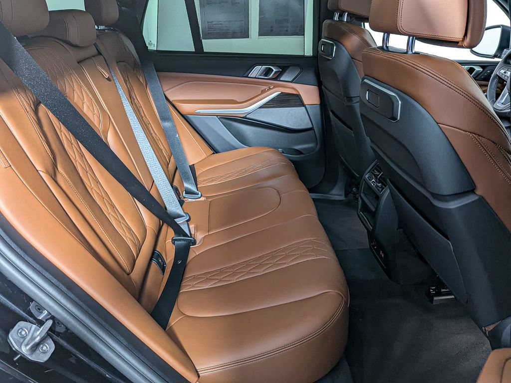 Certified 2024 BMW X5 xDrive40i w/ Premium Package AWD/4WD image 42