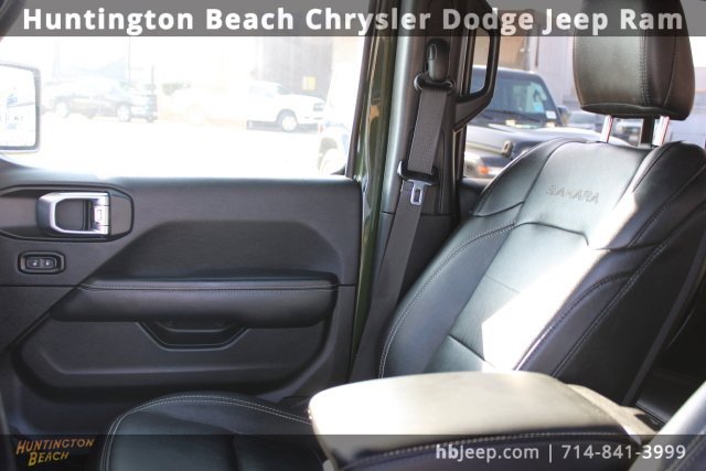 Used 2022 Jeep Wrangler Unlimited Sahara w/ Cold Weather Group image 32