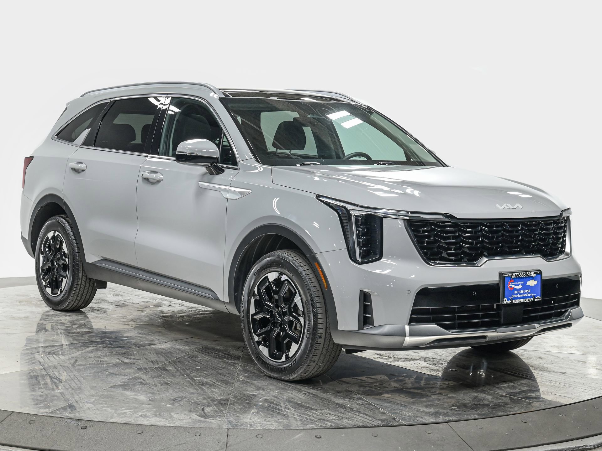 Used 2024 Kia Sorento S w/ Panoramic Sunroof Package AWD/4WD image 9