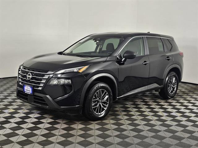 Used 2024 Nissan Rogue S image 9