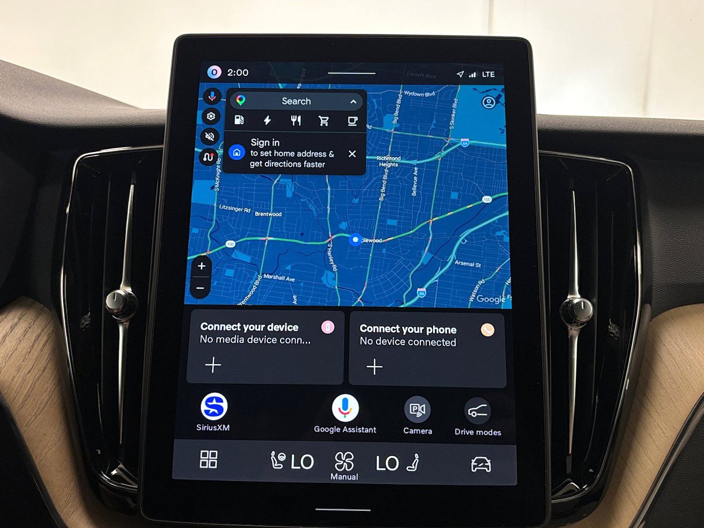 New 2026 Volvo XC60 T8 Plus w/ Climate Package AWD/4WD image 19