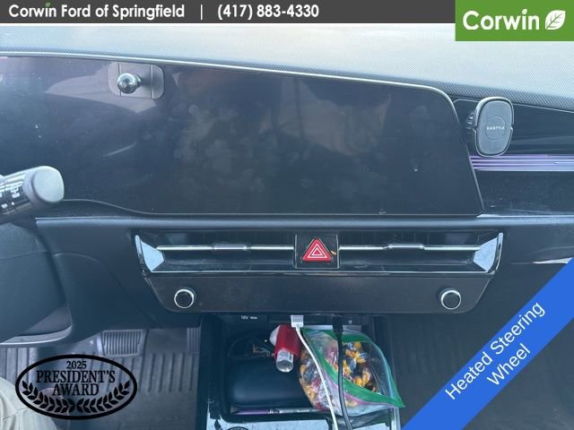 Used 2023 Kia Niro EX w/ EX Cold Weather Package FWD image 16