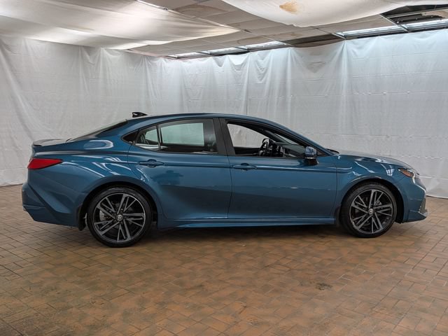 Used 2025 Toyota Camry XSE AWD/4WD image 8