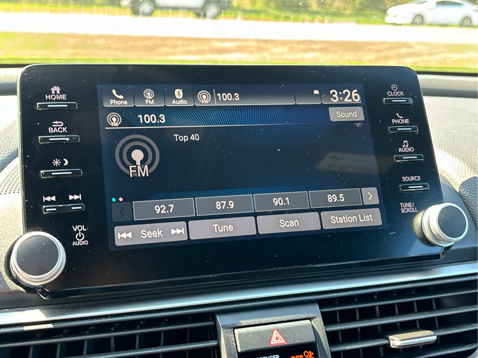 Used 2018 Honda Accord Sport image 11
