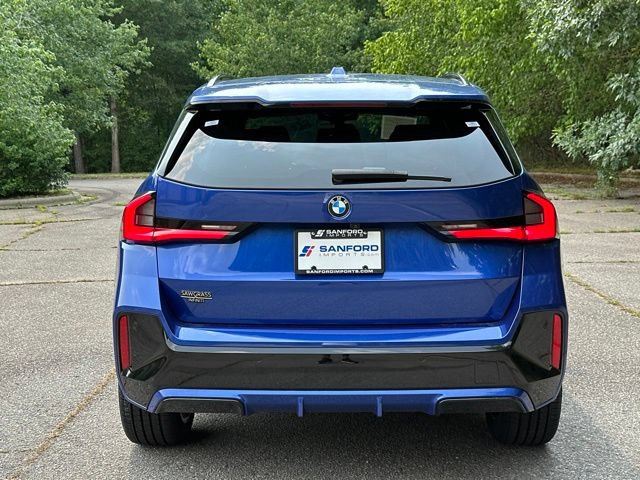 Used 2023 BMW X1 xDrive28i w/ M Sport Package AWD/4WD image 4
