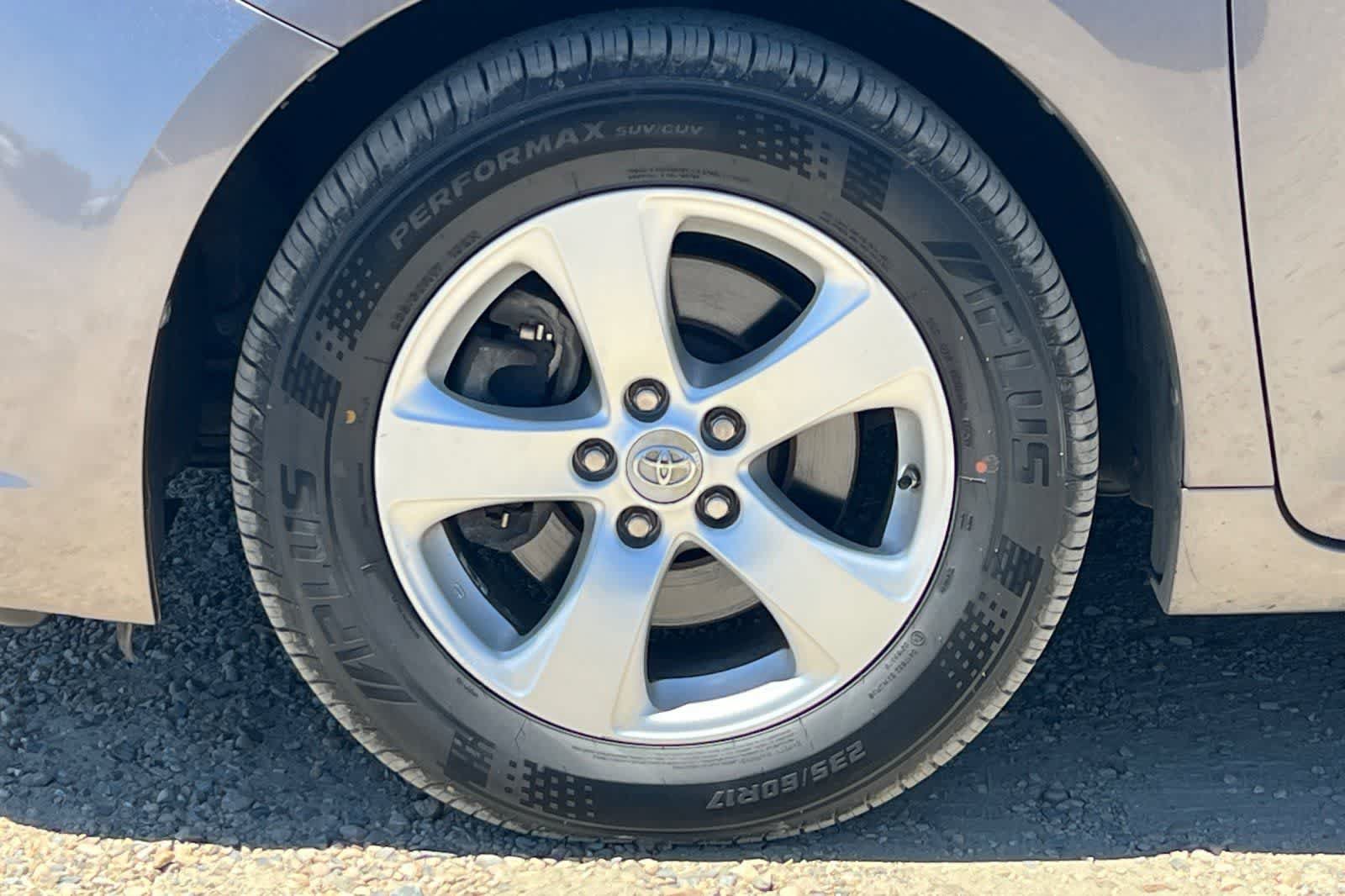 Used 2014 Toyota Sienna LE FWD image 12