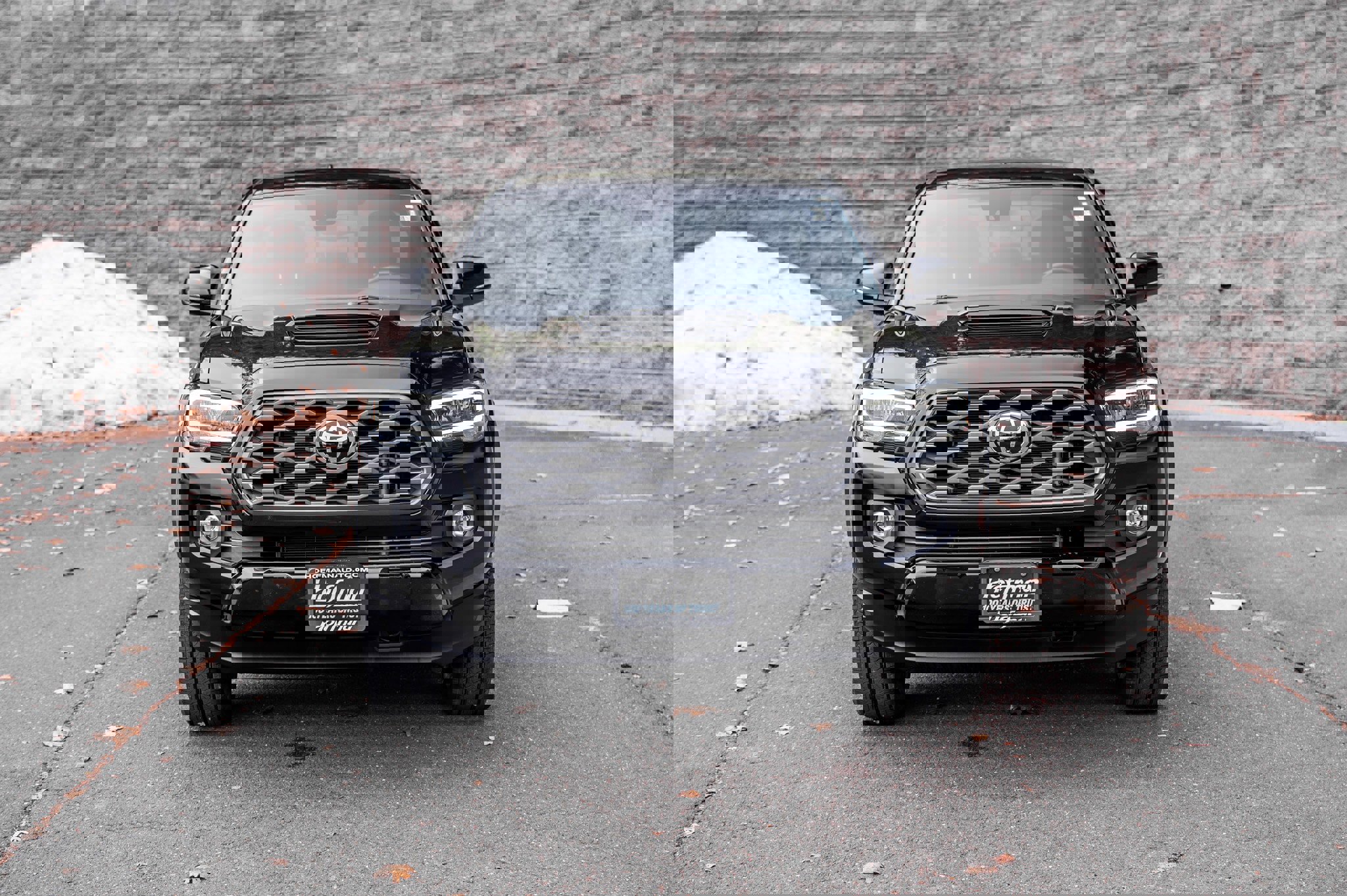 Certified 2023 Toyota Tacoma TRD Sport w/ Technology Package image 3