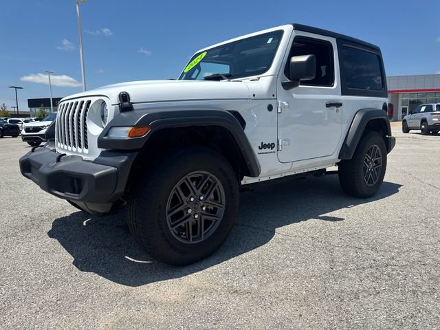 Used 2024 Jeep Wrangler Sport AWD/4WD image 2