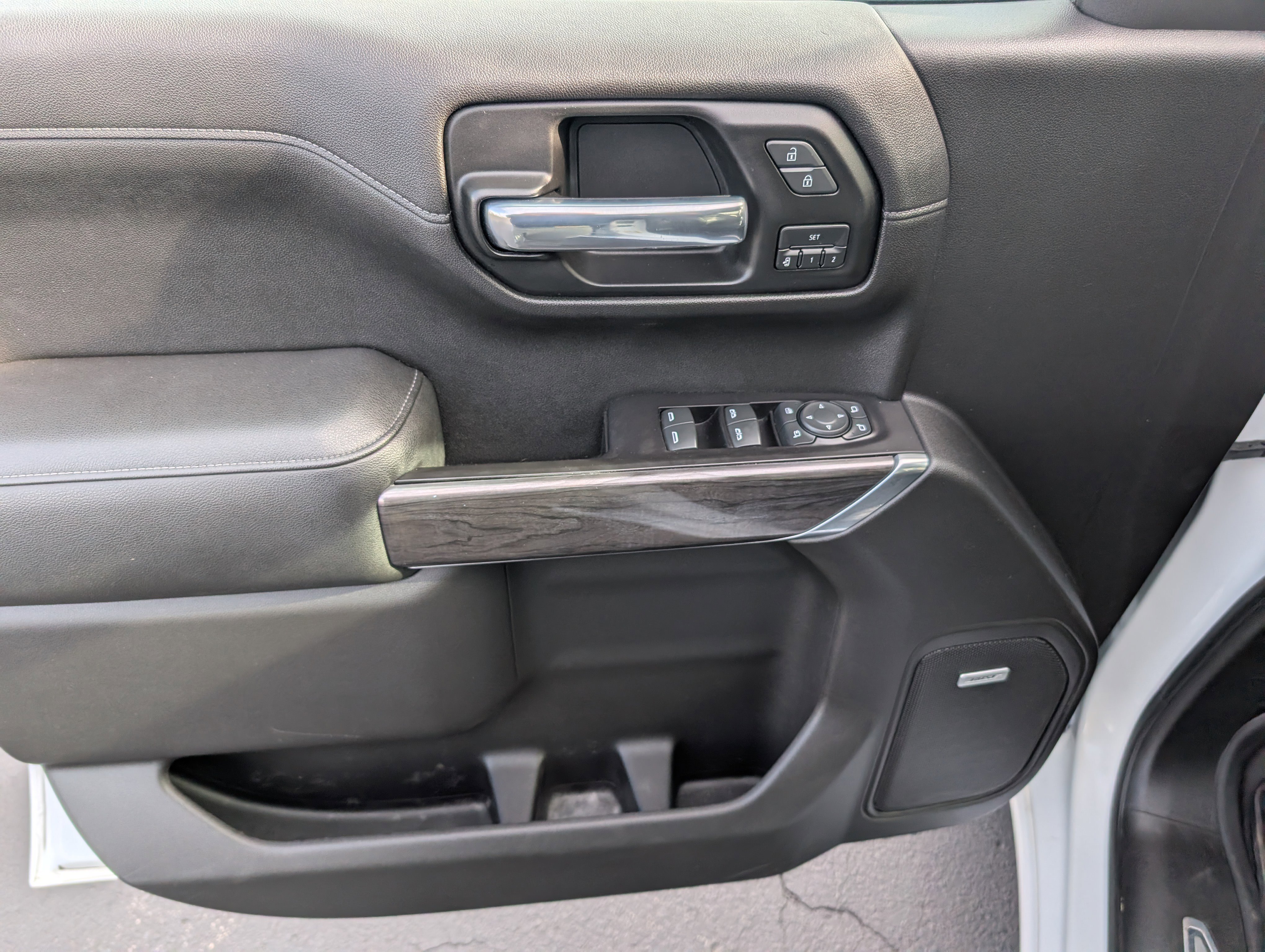 Used 2019 Chevrolet Silverado 1500 LTZ w/ LTZ Plus Package image 11