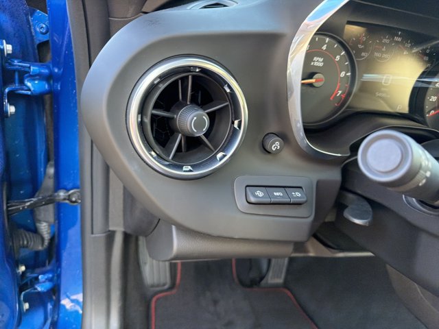 Used 2017 Chevrolet Camaro ZL1 RWD image 15