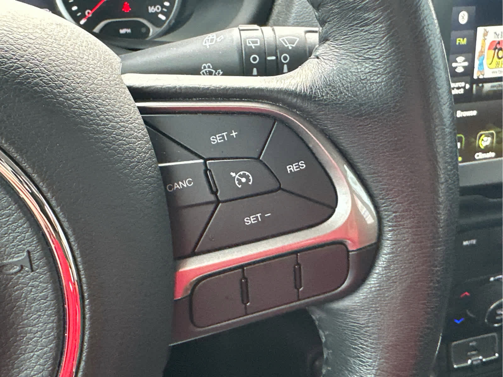 Used 2022 Jeep Renegade Latitude w/ Convenience Group image 30