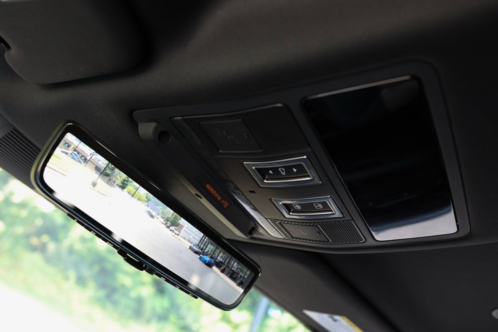 Used 2024 Land Rover Defender 130 V8 image 17