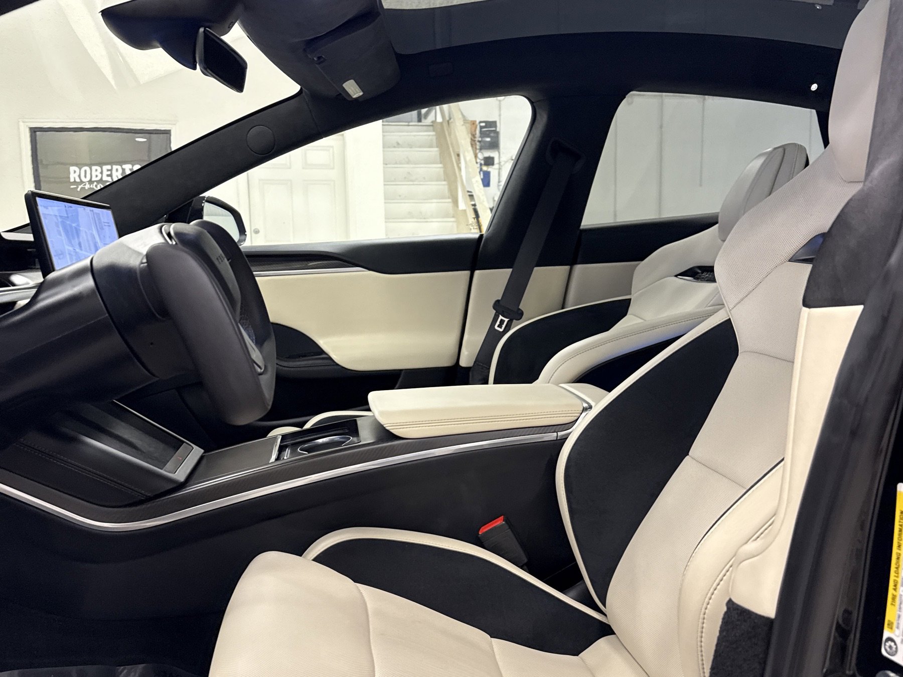 Used 2025 Tesla Model S Plaid image 6