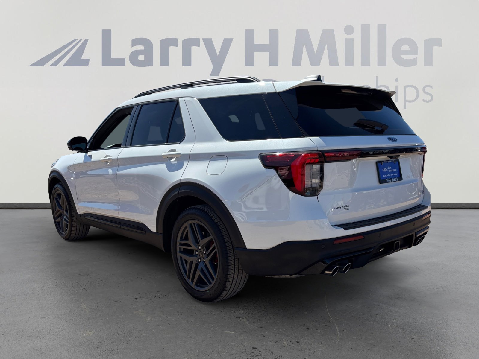 Certified 2026 Ford Explorer ST w/ Sun And Sound Package AWD/4WD image 3